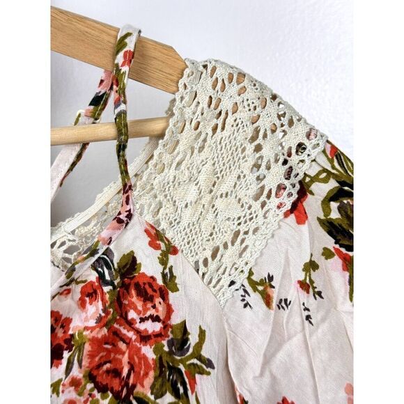 Gorgeous Angie Boho Floral S/S Top w/ Lace Accents EUC Sz S - Picture 4 of 7